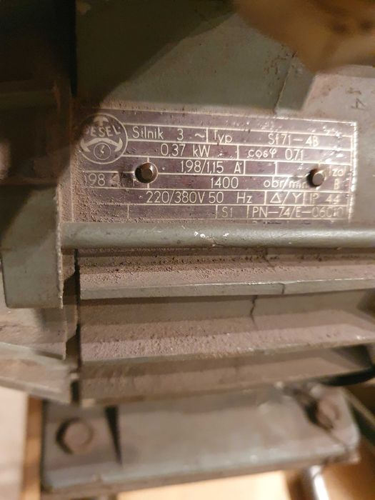 Tokarko - Frezarka OUS-1