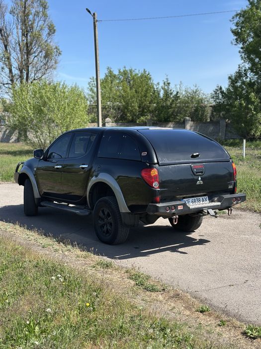 Mitsubishi l200