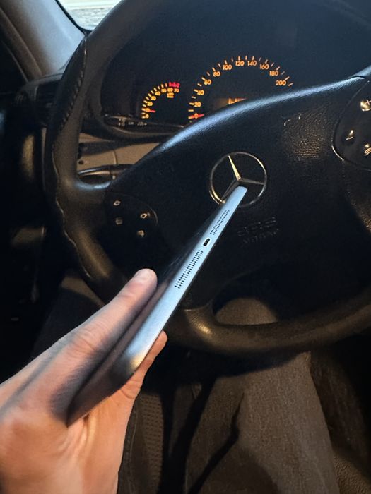 Продам Ipad Air (ME898LL/A) 128gb WI-FI