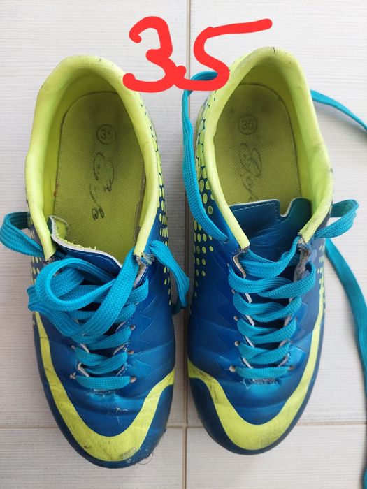 Buty sportowe do piłki nożnej, rozmiar 35