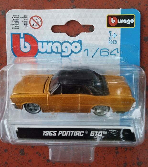 Моделі автомобилей Burago 1/64