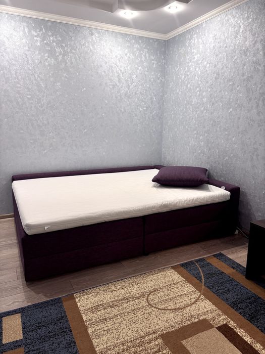 Продам красивий диван+матрац