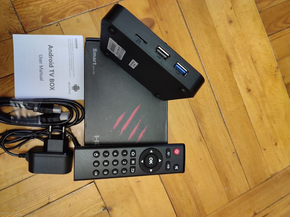 Продам смарт приставку Tanix  W2 ATV 4/32 прошитая Android