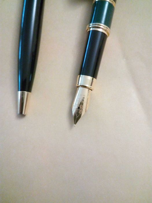 Conjunto de canetas