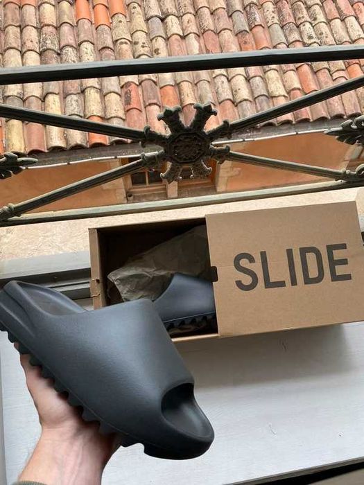 adidas Yeezy Slide Onyx R.37