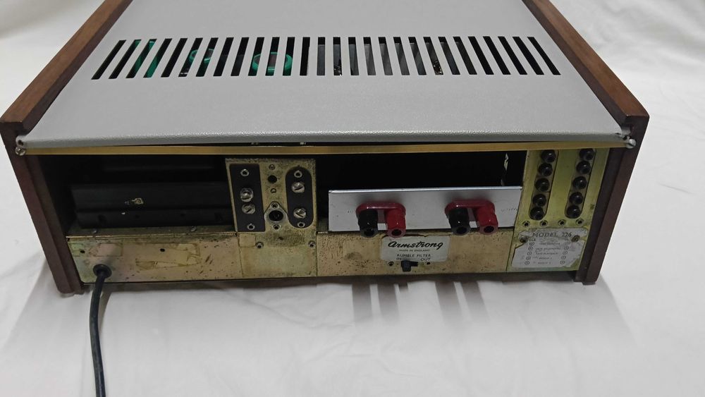 Receiver Armstron 226 a valvulas um regresso aos anos dourados da musica