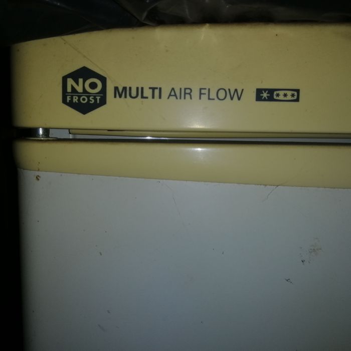 Холодильник двух камерний, LG.