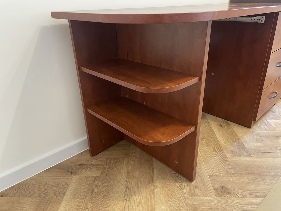 Biurko 155x60 3 szuflady, 2 półki