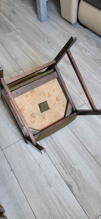 Krzesła tapicerowane PRL