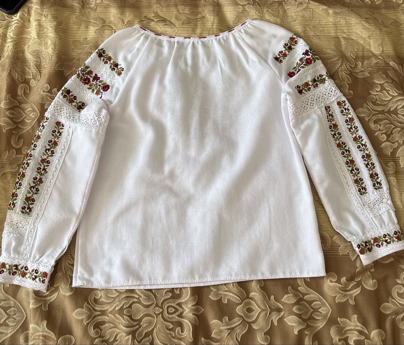 Дитячий одяг для дівчини