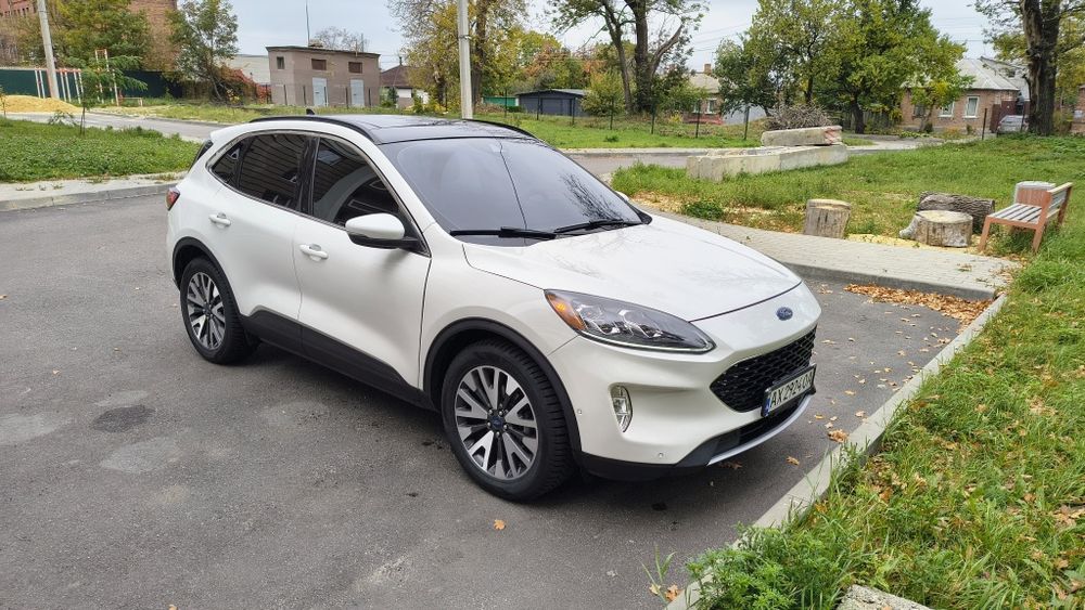 Продам Ford Escape Titanium