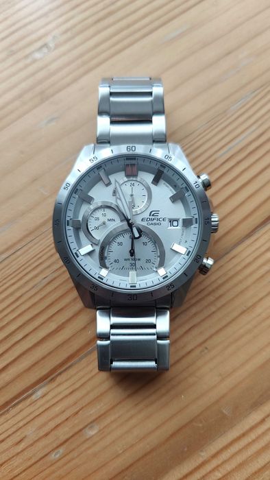 Zegarek Casio Edifice EFR-571 DW