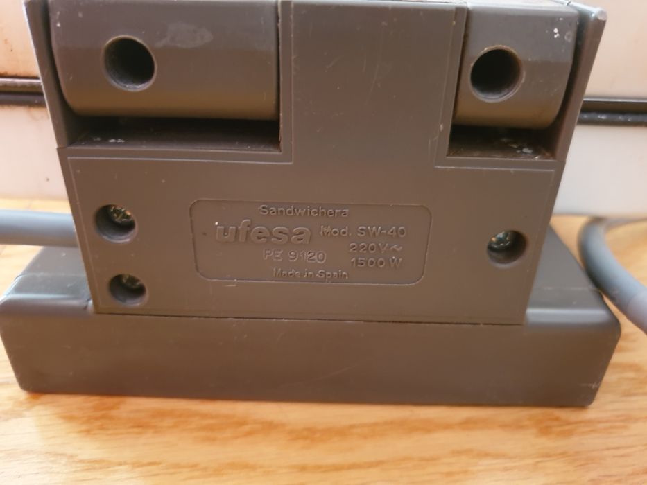 Tostadeira UFESA Family Sandwicher 1500W