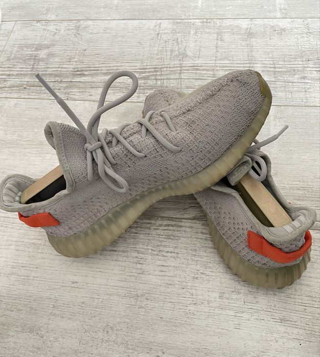 Чоловічі кросівки Adidas Yeezy Boost 350.