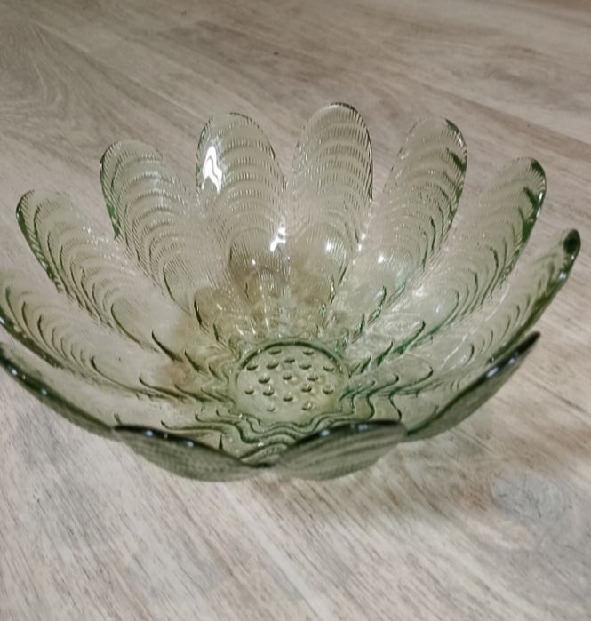 Фруктовниця, цукерниця, салатниця.