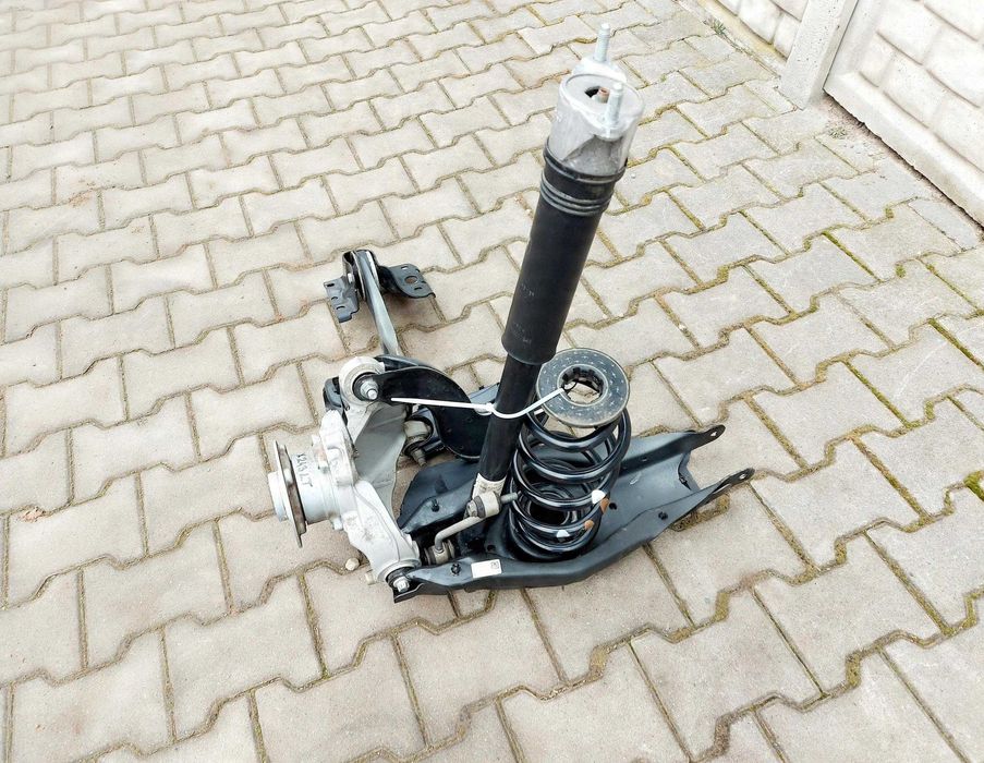 Mercedes Benz EQB W243 Підвіска задня комплектна ліва права