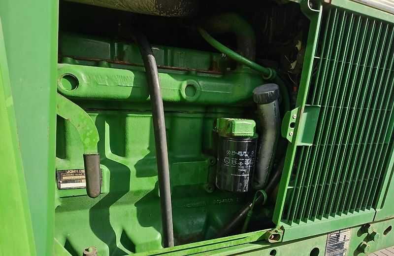 Ciągnik John Deere 6800 , 8337 h