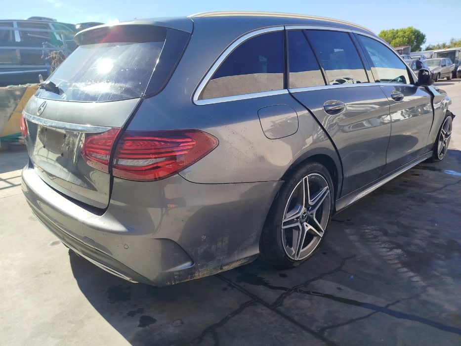 Para peças MERCEDES-BENZ Classe C Carrinha (S205)