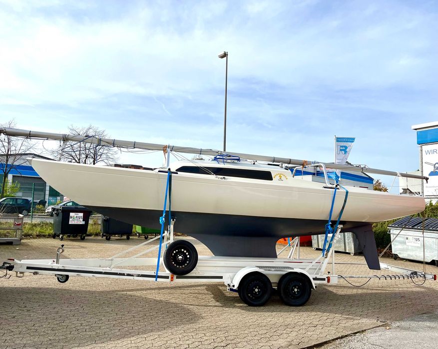 Veleiro classico H-Boot, otimo para cruzeiros de dia e regatas - Sailboat H-Boat perfect for daycruising and racing