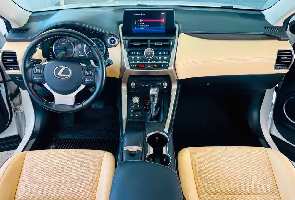 Lexus NX Hybrid      2019