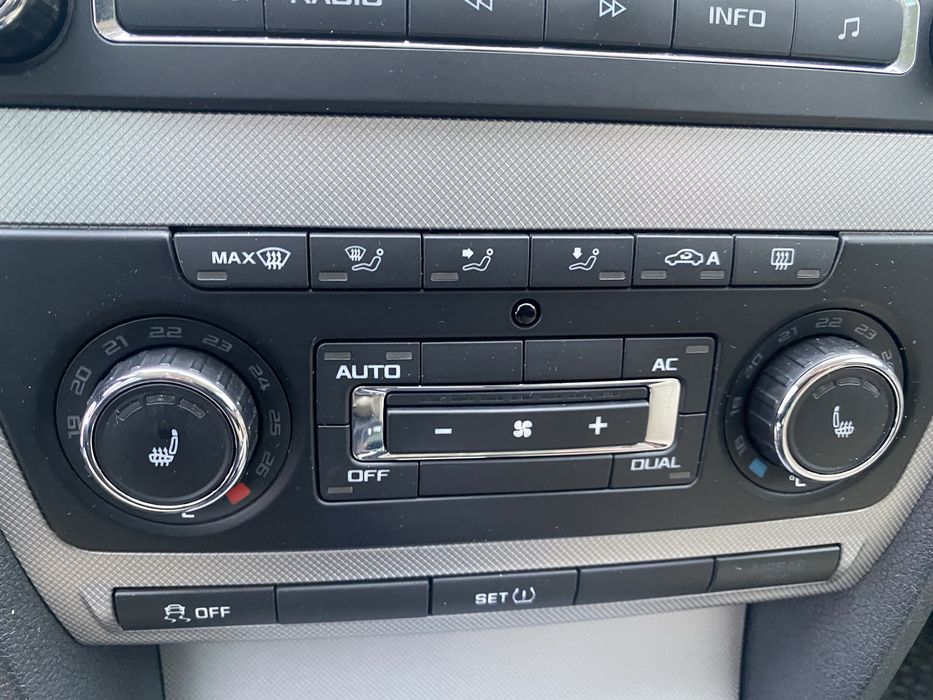 Автомобіль skoda octavia