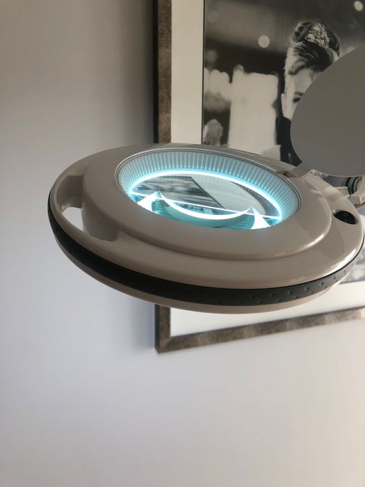 KEMOT Lampa kosmetyczna z lupą