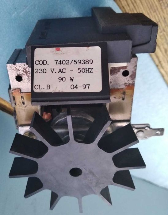 помпа для Indesit, Ariston