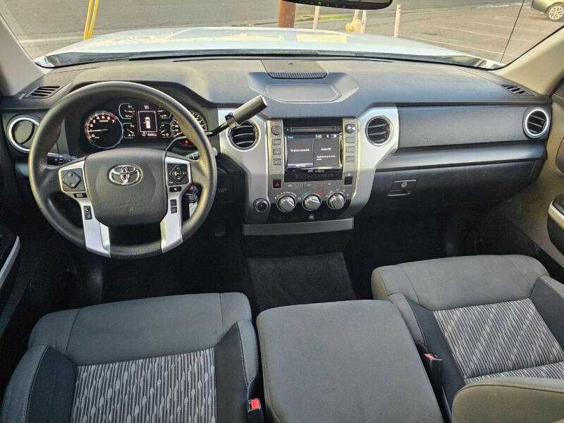 2019 Toyota Tundra SR5