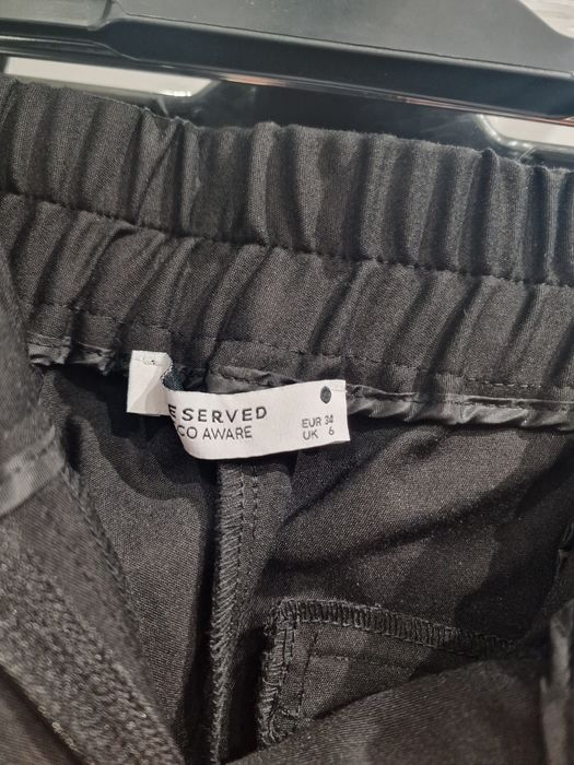 Spodnie klasyczne Reserved 34 36 czarne kant cygaretki