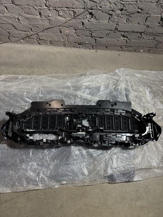 Bmw 5 g60 Ролета решітка жалюзи