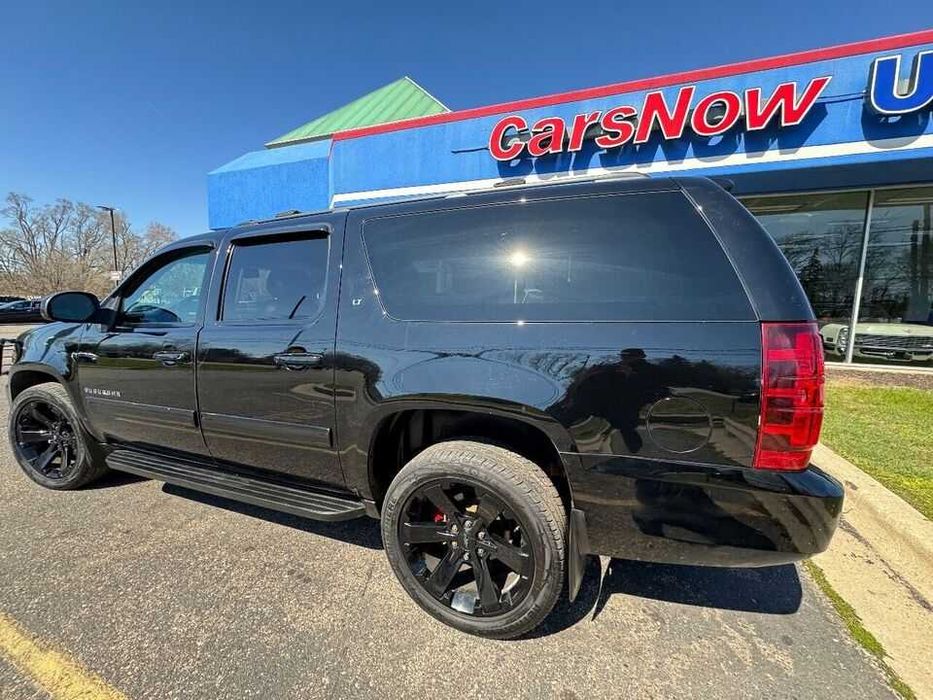 2014 Chevrolet Suburban LT 4x4 4dr SUV