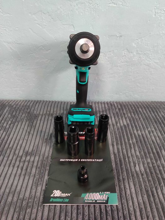 Аккумуляторный гайковерт Grand аг-800ubl 800нм 20в ударный тушка новый