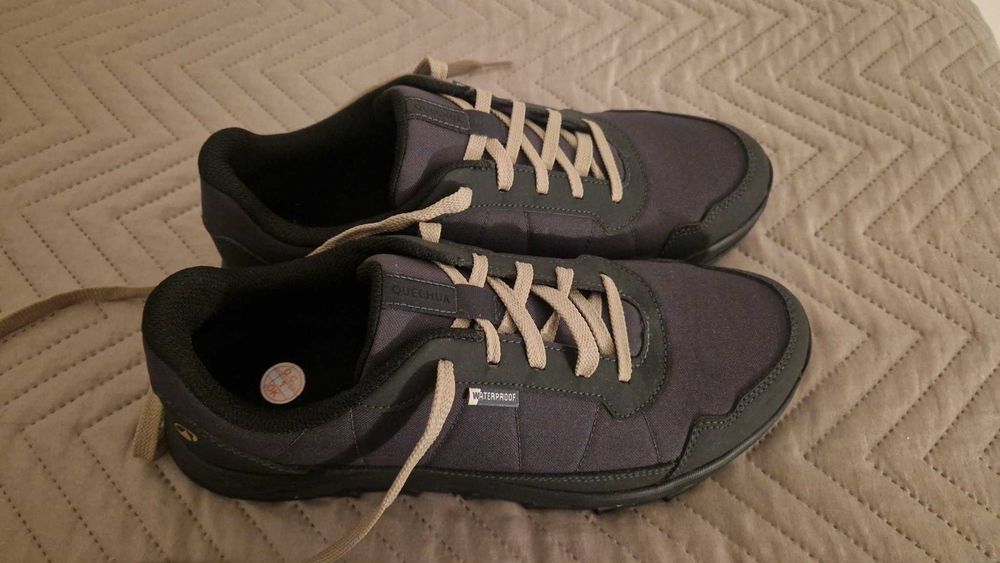 Botas de Caminhada Decathlon tamanho 43