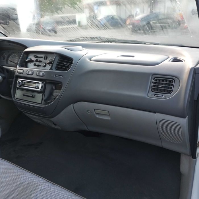 Carrinha Mitsubishi 9 lugares