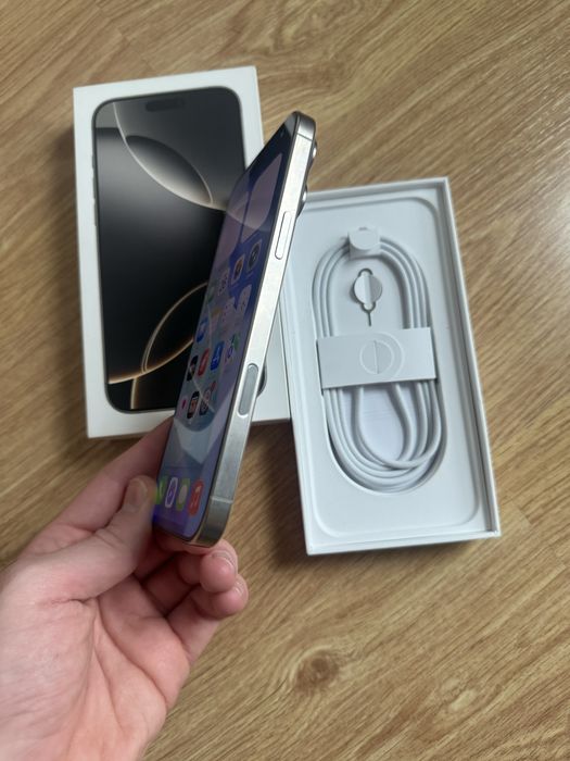 Iphone 16 Pro Max de 256gb com fatura e garantia ( como novo)