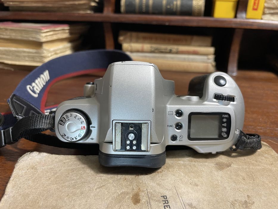 Corpo Canon eos 500N maquina de rolo 35mm