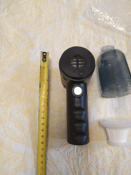 Ручной аккумуляторный автомобильный пылесос 3в1