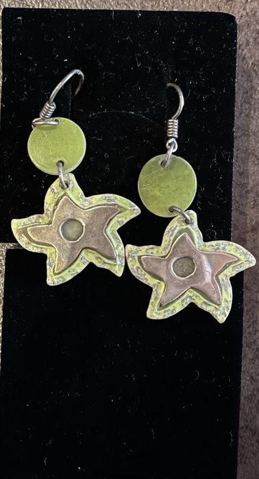 brincos em prata estrelas verdes (com portes incluídos)