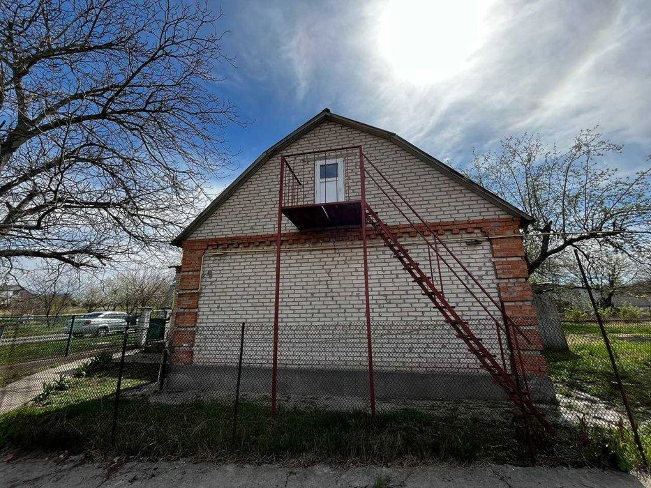 Будинок під Києвом (с.Варовичі)