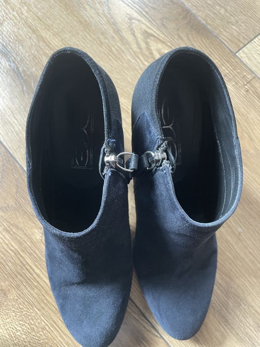 Buty damskie na obcasie
