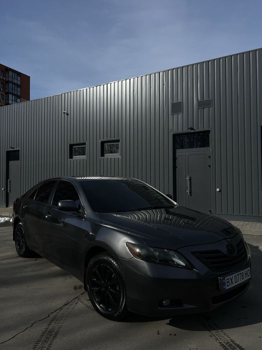 Продам Toyota Camry 40