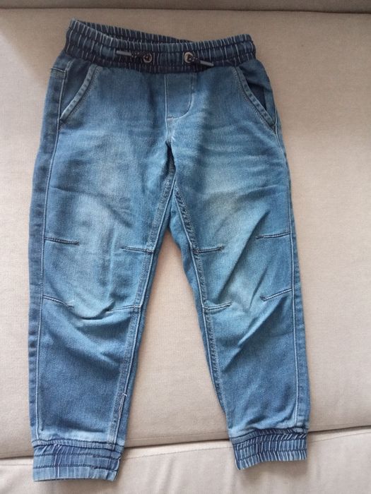 Spodnie chłopięce - rozmiar 122