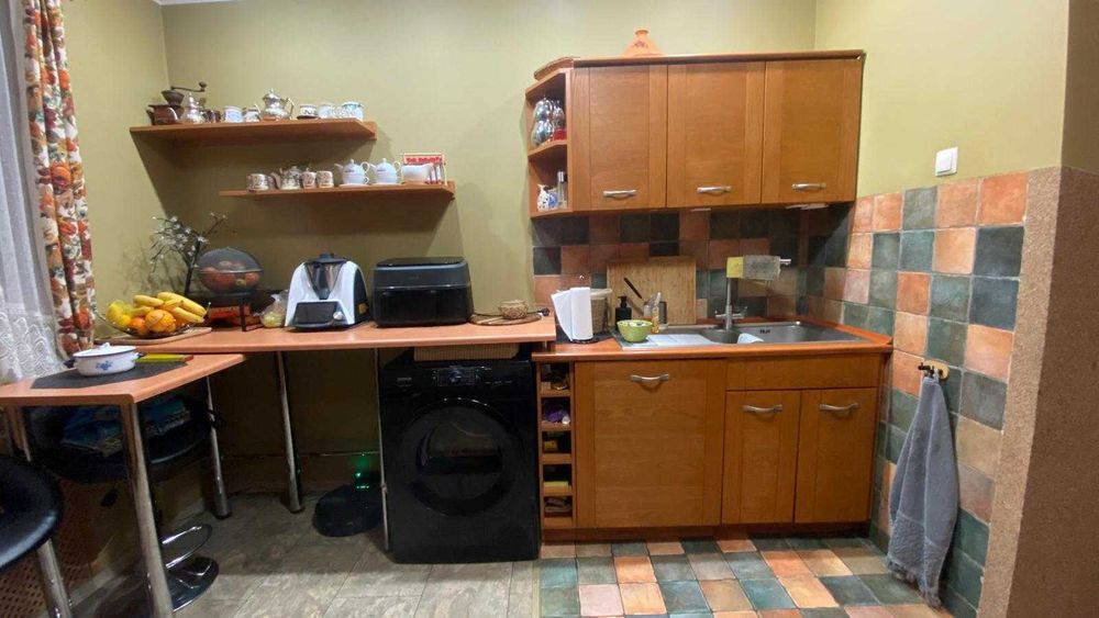 meble kuchenne duży komplet na dwie ściany