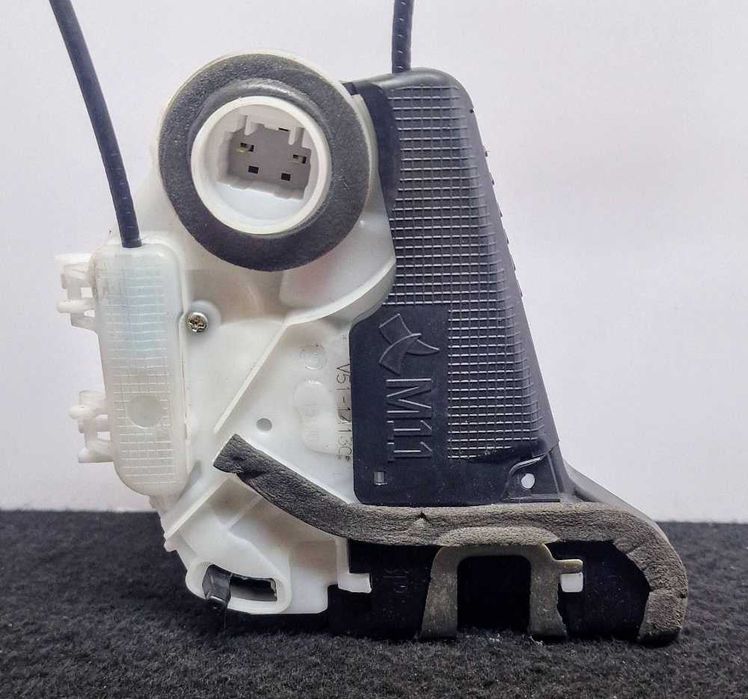 Fechadura / Fecho Porta Frente Direito V51-14130 - TOYOTA YARIS