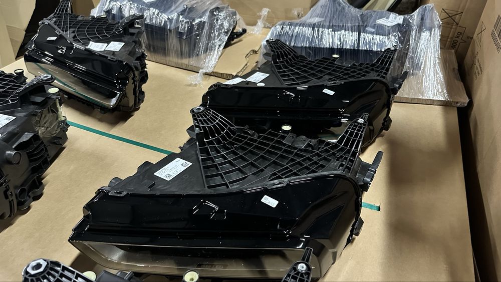 В наявності  оптика bmw g70 i7 фари bmw 7 g70 i7