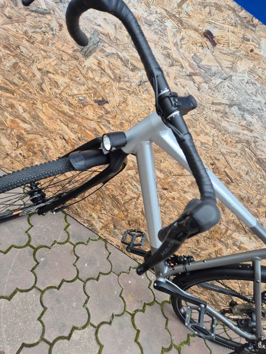 Rower Gravel Focus Atlas grx hydraulika 51 cm