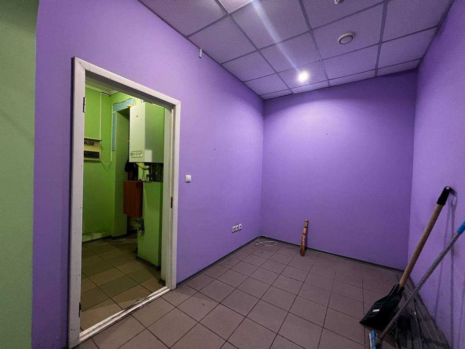 Продаж приміщення вільного призначення в районі Ж/Д вокзалу!