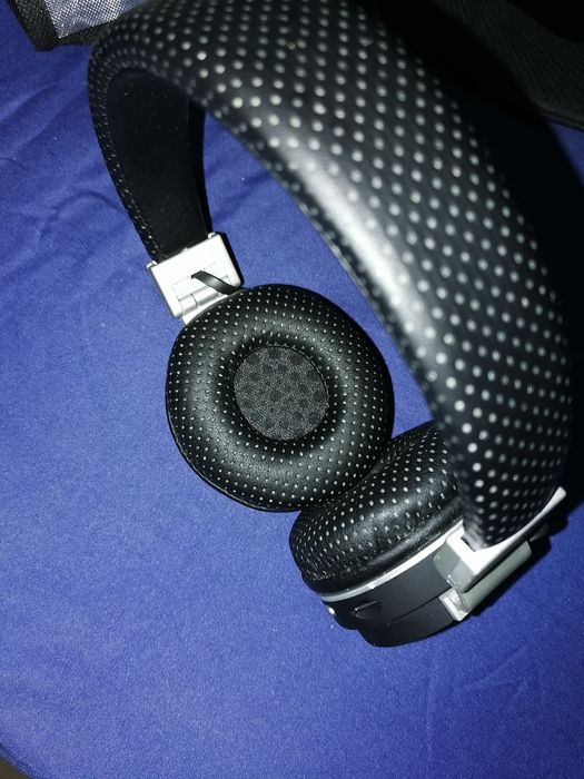 Fones Com + 1 ano de Garantia