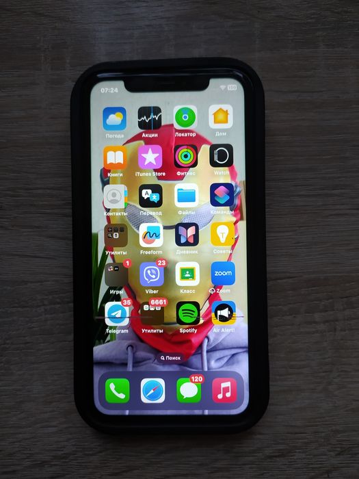iPhon 11  + чохол