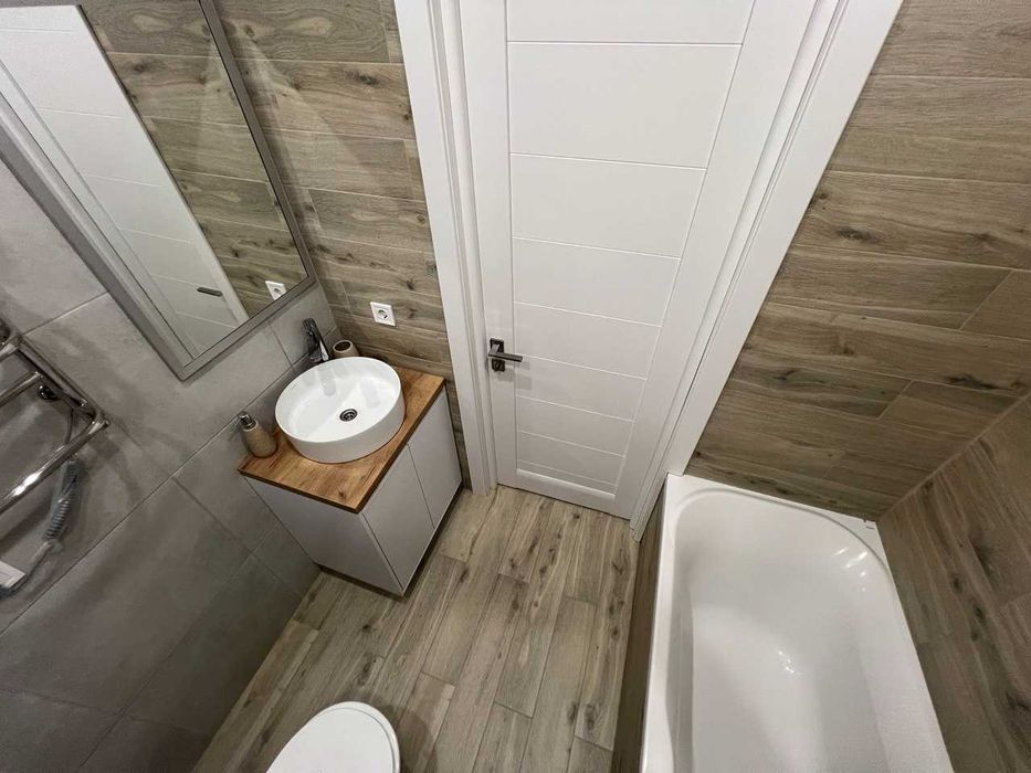 1-кімнатна квартира подобово ЛЮКС | ЖК Комфорт Таун | до 4 осіб